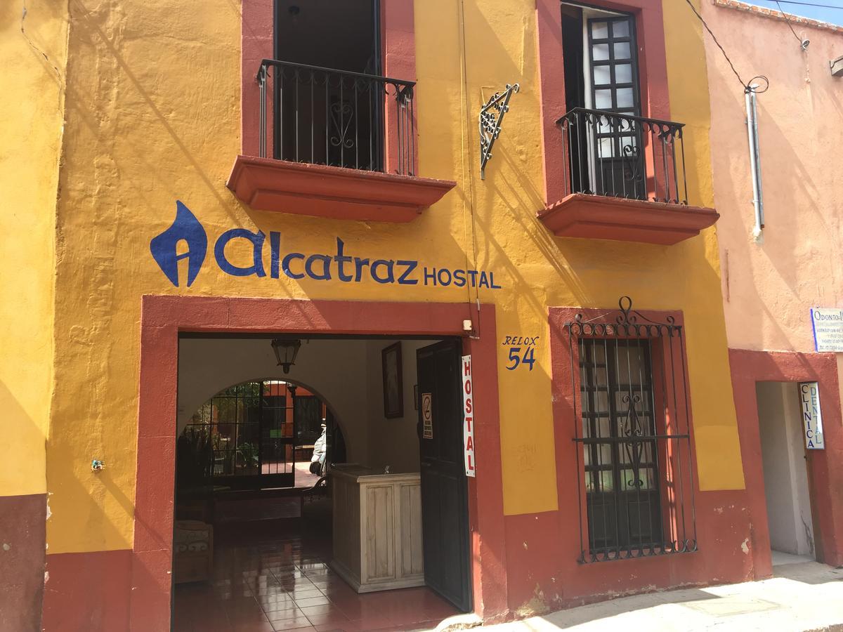 Alcatraz Hostal Альенде Экстерьер фото